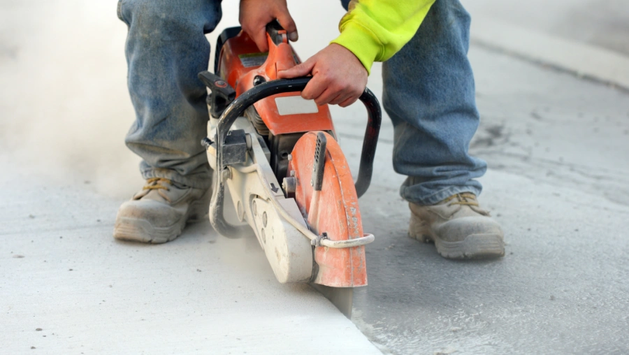 Concrete cutting service